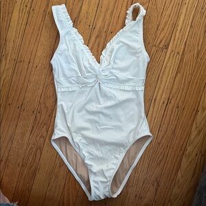 Karla Colletto Swim basics ruffle twist v-neck underwire tank one piece cream M